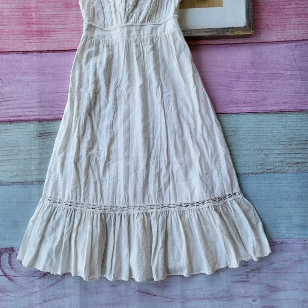 Urban Outfitters‎ White Antoinette Open Back Lace Trim RUffle Hem Midi Dress XS